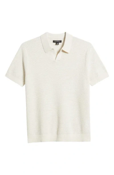 Treasure & Bond Short Sleeve Johnny Collar Polo Sweater In White