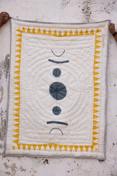 Cqc La New Moon Baby Quilt In Multi