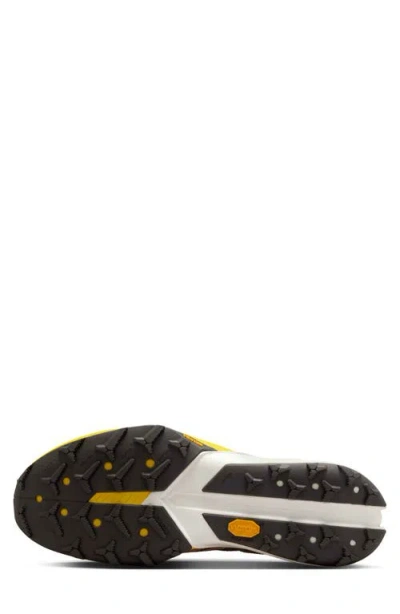 Nike Kiger 10 Trail Running Shoe