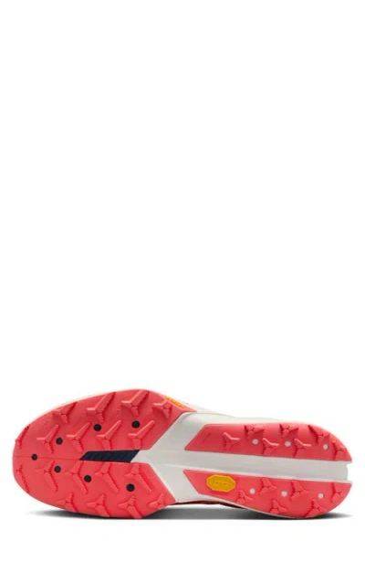 Nike Kiger 10 Trail Running Shoe