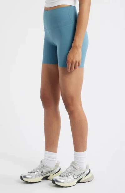 Nike Zenvy Gentle-support High-waisted 5-inch Biker Shorts