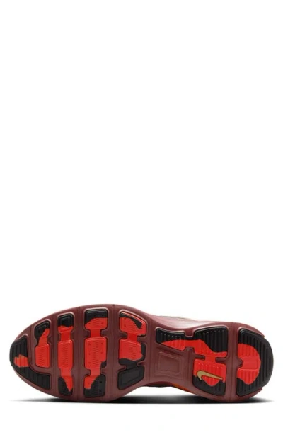 Nike Lunar Roam Sneaker