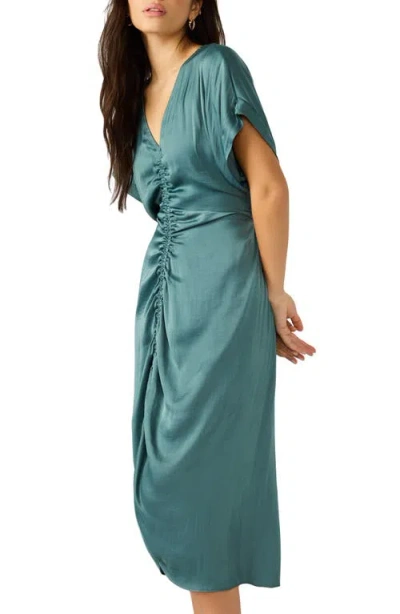 Steve Madden Aimee Ruched Front Midi Dress In Blue