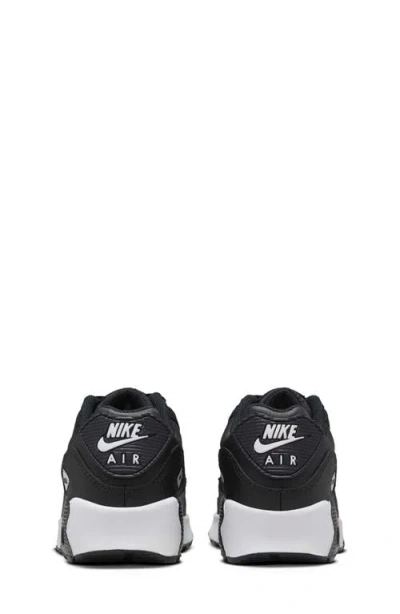 Nike Air Max 90 Sneaker