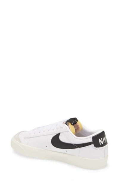 Nike Blazer Low '77 Sneaker