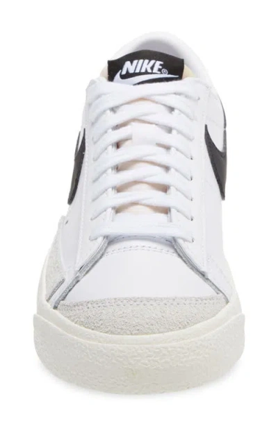 Nike Blazer Low '77 Sneaker