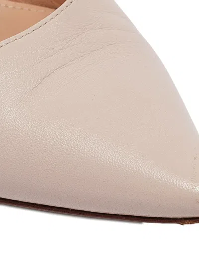 Pre-owned Gianvito Rossi 2024 Leather Pointed-toe Pumps
