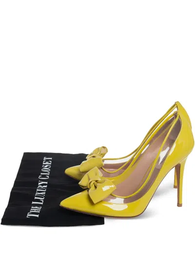 Pre-owned Valentino Garavani 2024 110mm Bow-embellished Pumps In Yellow