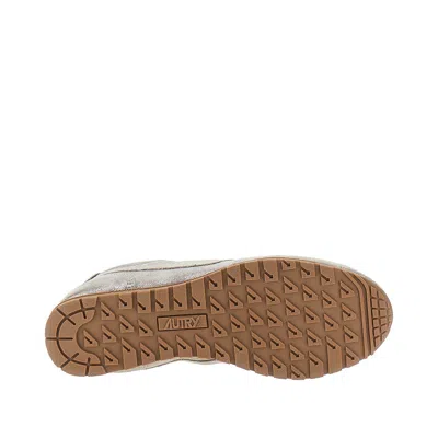 Autry Windspin Low Sneakers In Platinum Leather In Silver