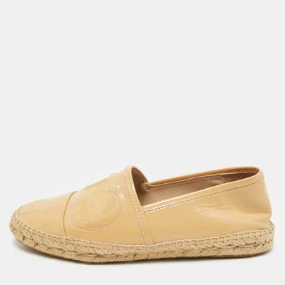 Pre-owned Ch Carolina Herrera Beige Patent Leather Ch Logo Espadrille Flats Size 39