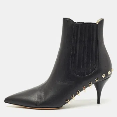 Pre-owned Valentino Garavani Black Leather Rockstud Pointed Toe Ankle Boots Size 39