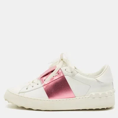 Pre-owned Valentino Garavani White/pink Leather Rockstud Lace Up Sneakers Size 37