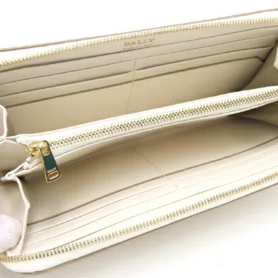 Pre-owned Bally Off-white Leather Long Wallet (bi-fold) ()