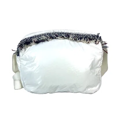 Pre-owned Chanel White Nylon Shoulder Bag ()