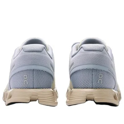 On Running (wmns)  Cloud 5 'nimbus Moon'
