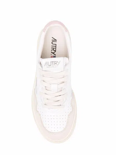 Autry Medalist Low White Light Pink Sneaker In White