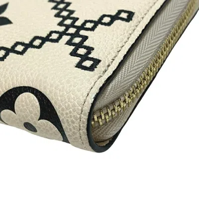 Pre-owned Louis Vuitton Cream Long Wallet (bi-fold) ()