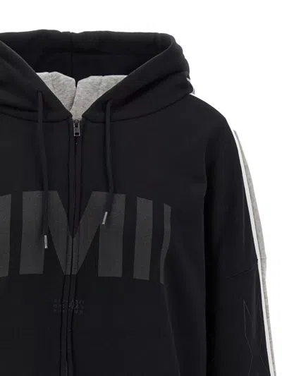 Mm6 Maison Margiela Graphic Print Kangaroo Pocket Drawstring Hood Ribbed Cuffs Hoodie In Gray
