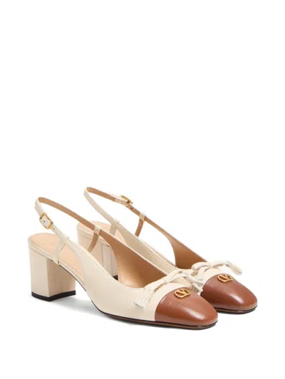 Valentino Garavani Women Valet Du Roi Leather Pumps