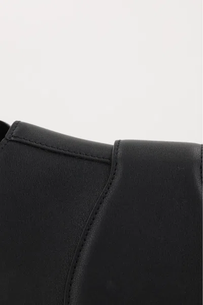 Chloé Black Leather Shoulder Bag In Black