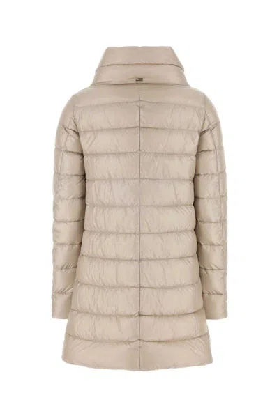 Herno Streamlined Puffer Jacket With High Collar And Quilted Texture In Neutral