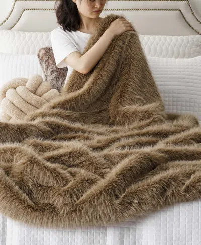 Battilo Lifestyle Faux Fur Throw, 50" X 60"