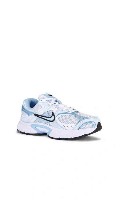Nike V5 Rnr Sneaker In Blue
