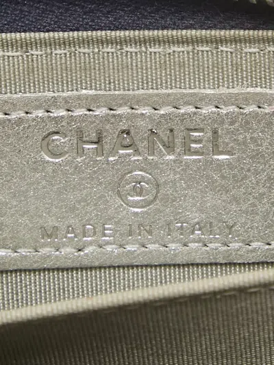 Pre-owned Chanel Leather Cc Logo Purse In Blue