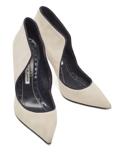 Pre-owned Manolo Blahnik Suede Cut-out Pumps In Neutral