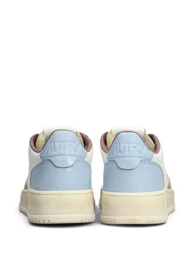 Autry Super Vintage Medalist Low Sneakers In White, Celestial Blue And Taupe Leather