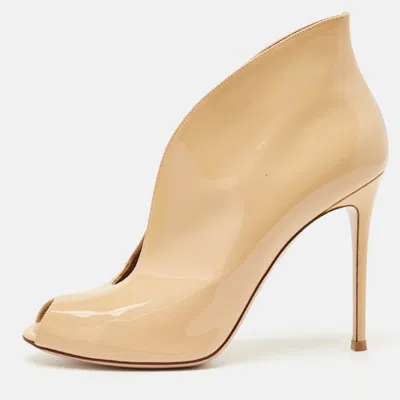 Pre-owned Gianvito Rossi Beige Patent Leather Vamp Peep Toe Booties Size 41
