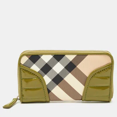 Pre-owned Burberry Olive Green/beige Nova Check Pvc And Patent Leather Zip Around Wallet