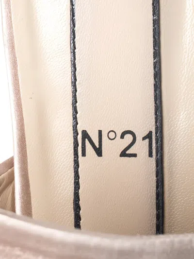 Pre-owned N°21 Satin Knot Slides In Neutral