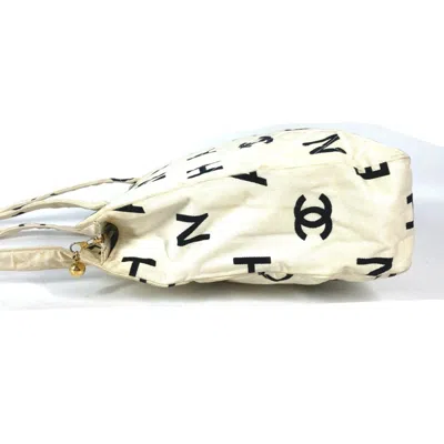 Pre-owned Chanel Black White Canvas Shoulder Bag Tote Bag ()