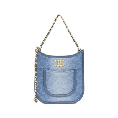 Pre-owned Chanel Blue Denim Shoulder Bag ()
