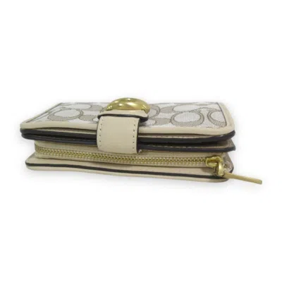 Pre-owned Coach Beige Leather Signature Line Wallet (bi-fold) ()