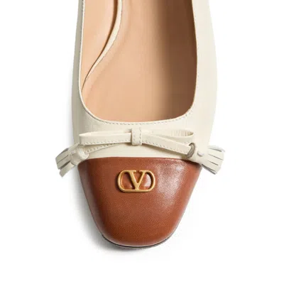 Valentino Garavani Valet Du Roi Kidskin Ballerina 25mm Woman Butter/tobacco 42 In Neutral