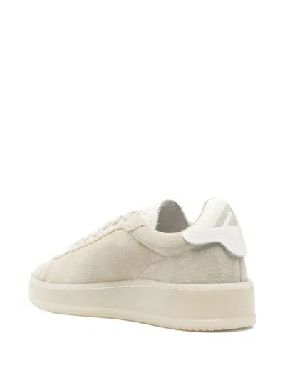 Autry Dallas Low Sneakers In Suede