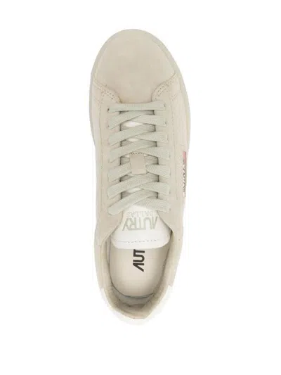 Autry Dallas Low Sneakers In Suede
