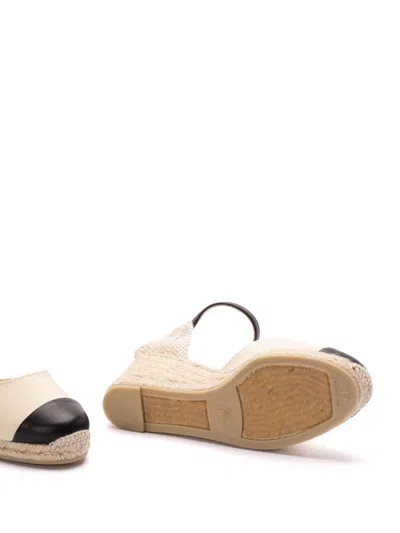 Castaã±er Castañer 'coraline' White And Black Wedge Espadrilles