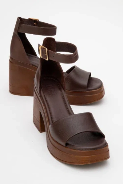 Forever & Always Shoes Margot Leather Platform Sandal In Brown