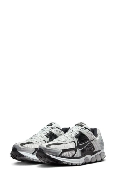 Nike Zoom Vomero 5 Sneaker