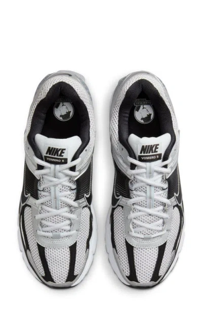 Nike Zoom Vomero 5 Sneaker
