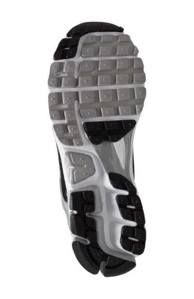 Nike Zoom Vomero 5 Sneaker