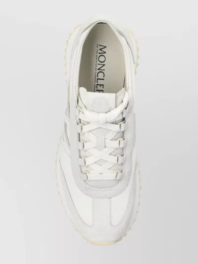 Moncler Sneakers Pacey2 En Daim Et Nubuck In White