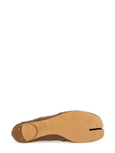Maison Margiela Tabi Ballerina Flat Elastic Band Scarpe Basse Brown