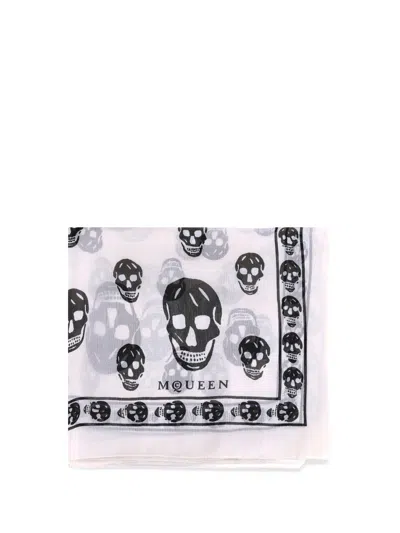 Alexander Mcqueen Ca Skull 104x120 Scarf -  - Blue/black - Wool In Neutral