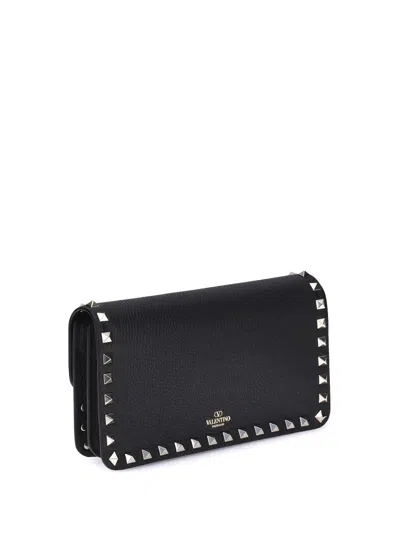 Valentino Rockstud Pochette With Chain In Brown