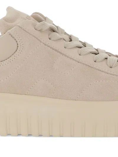 Hogan Low Top Platform Sole Sneakers
