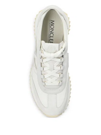 Moncler Sneakers Pacey2 En Daim Et Nubuck In White